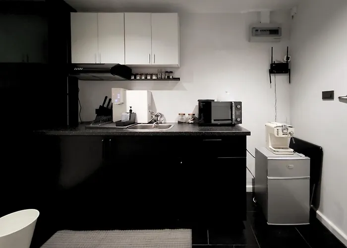 公寓 Luxe Design L Wellness & Tropical Retreat L No Fee 曼谷